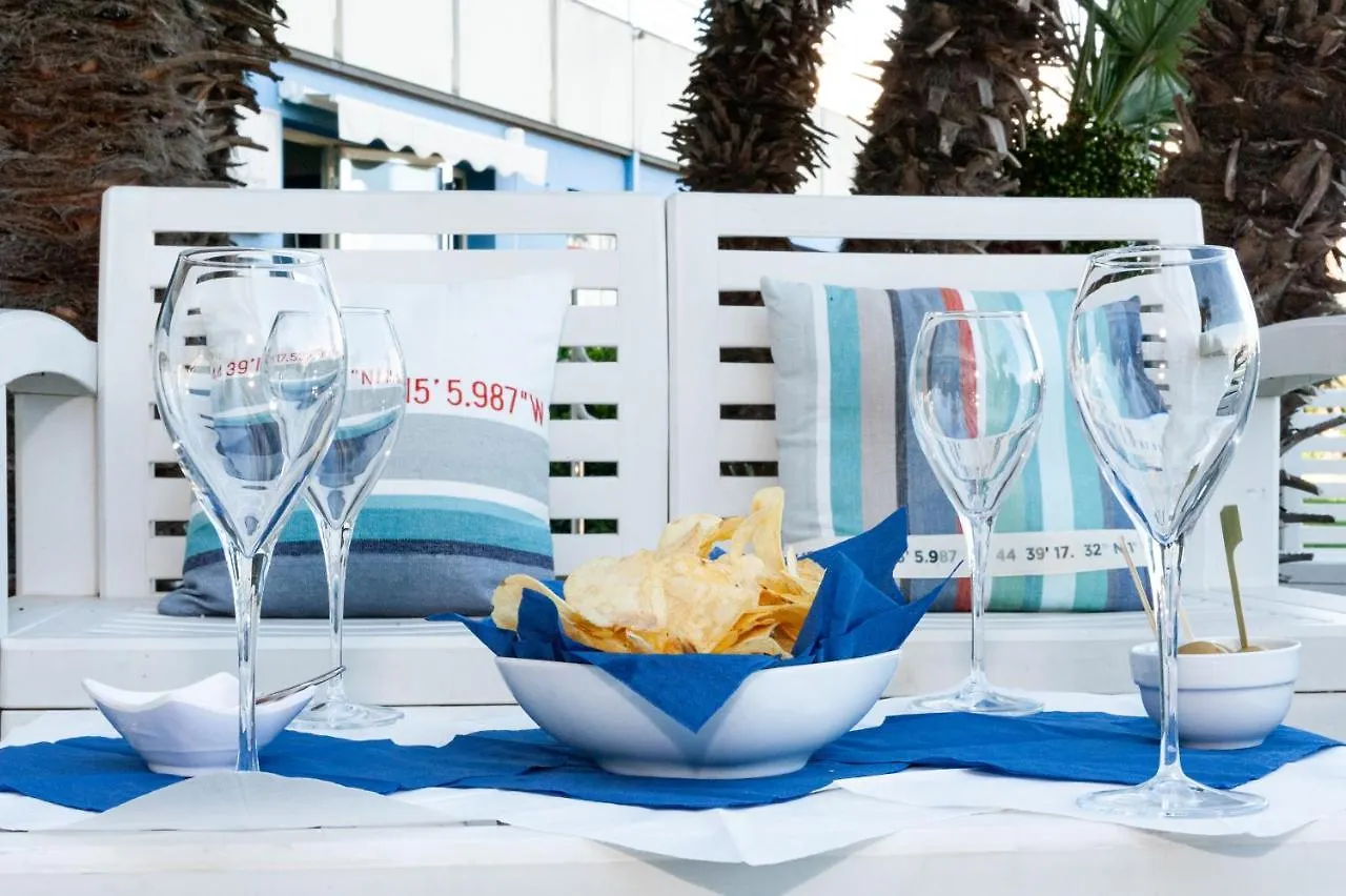 Onda Marina Residence Cesenatico 0*,  Italy